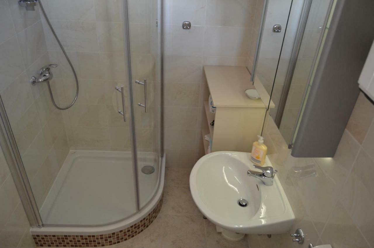 Apartmani Misic Ždrelac Eksteriør bilde